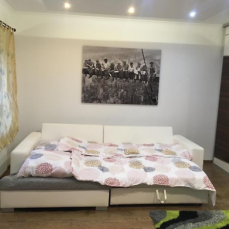 Rabbit Apartman Mosonmagyaróvár 外观 照片