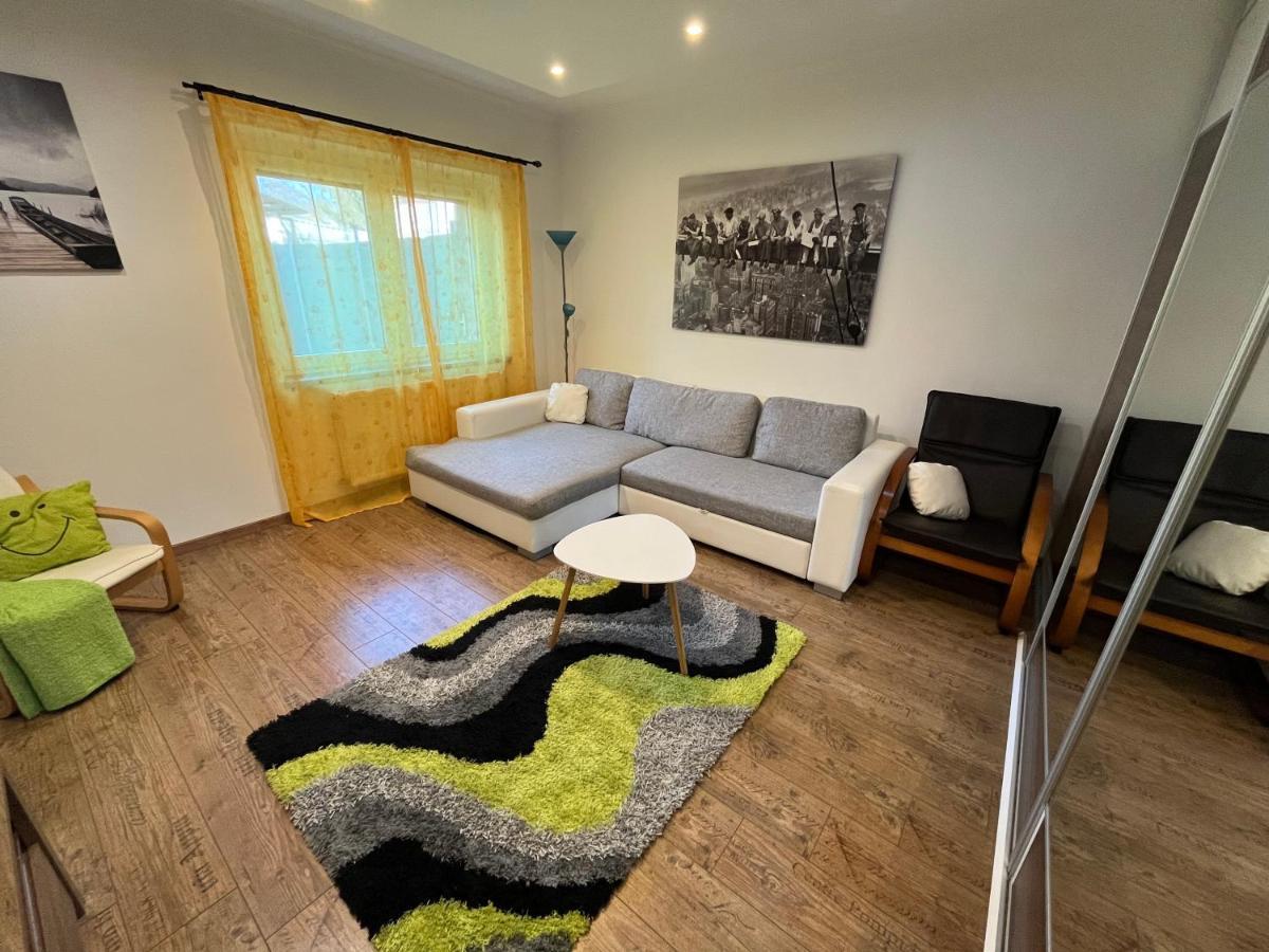 Rabbit Apartman Mosonmagyaróvár 外观 照片