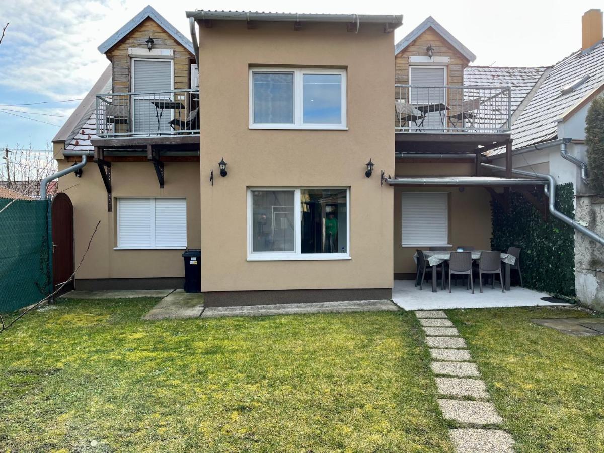 Rabbit Apartman Mosonmagyaróvár 外观 照片